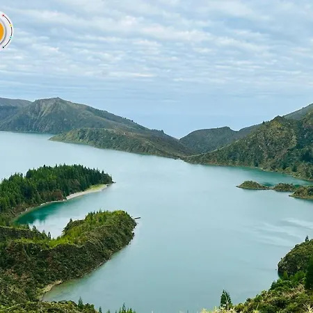 Lägenhet Azor International I