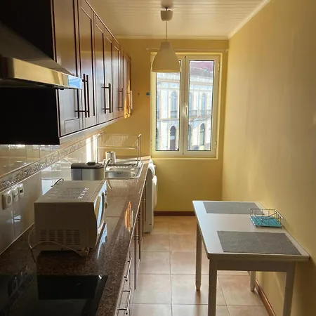 Lägenhet Azor International I