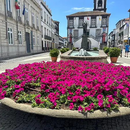 Azor International I *