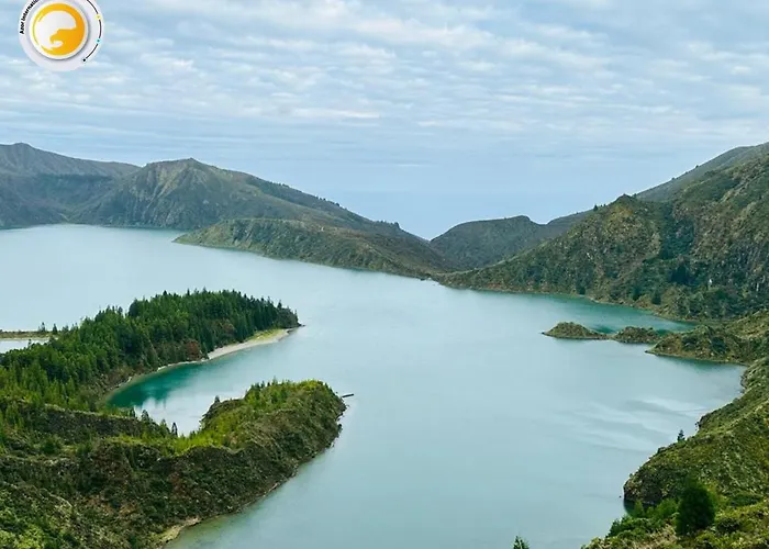 דירה Azor International I